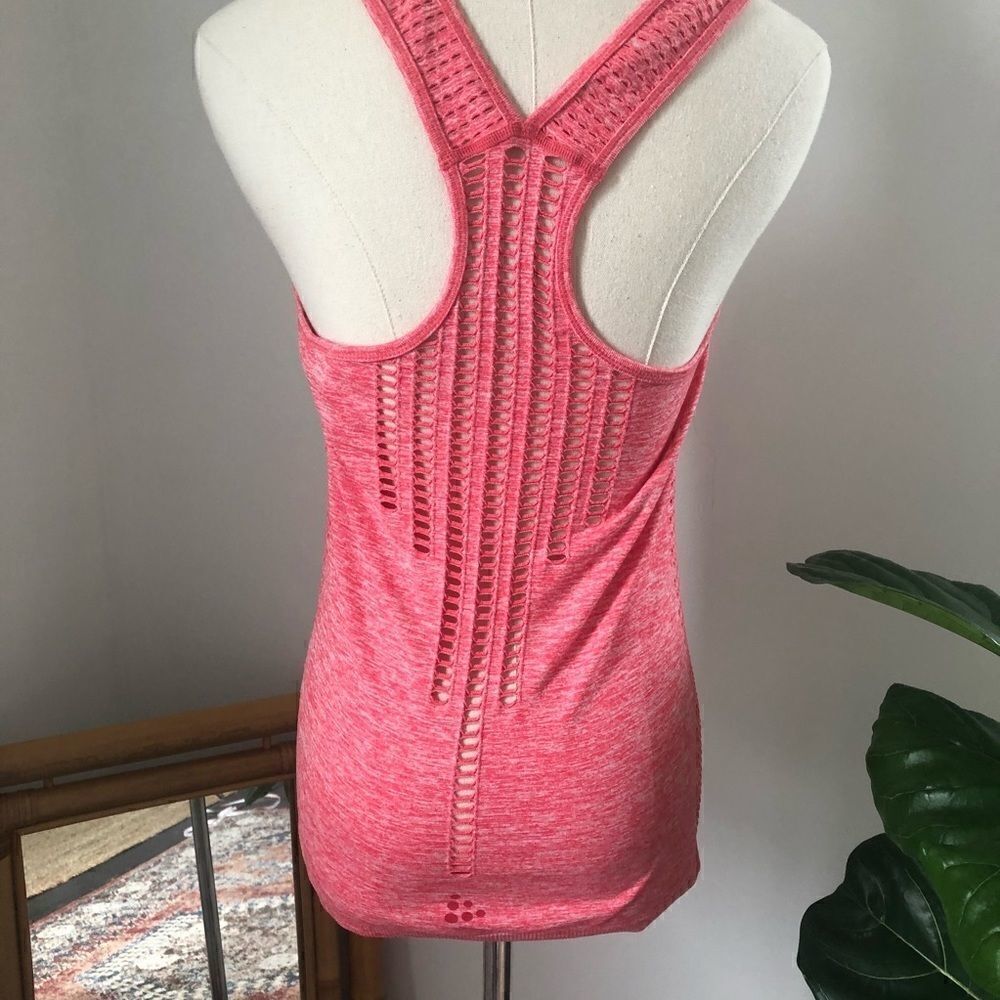 Craft Core Seamless Pink Run Tank Small - Picture 8 of 8